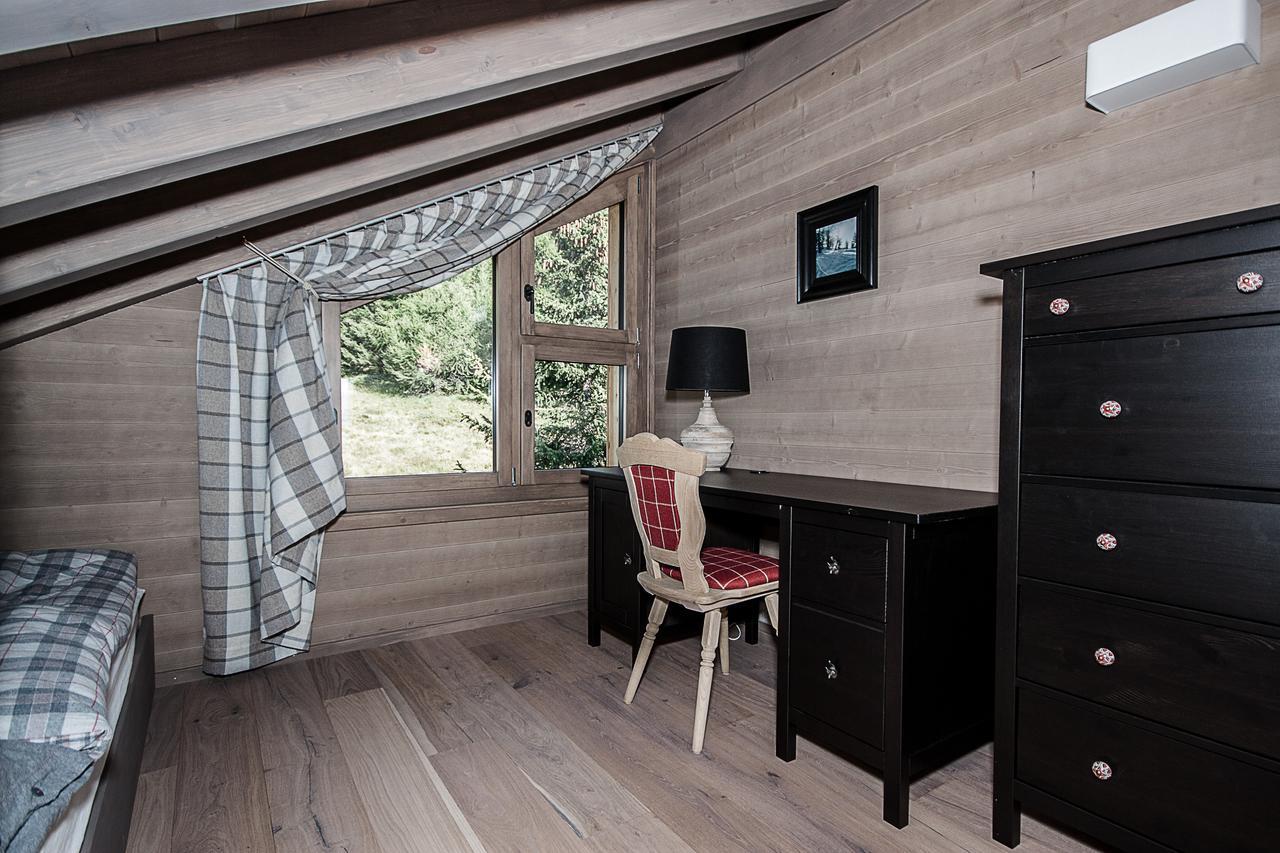 Chalet Kristall Rosswald Exteriör bild